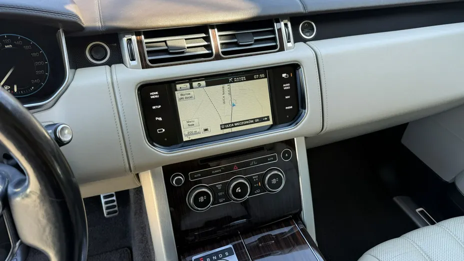 LAND ROVER Range Rover -