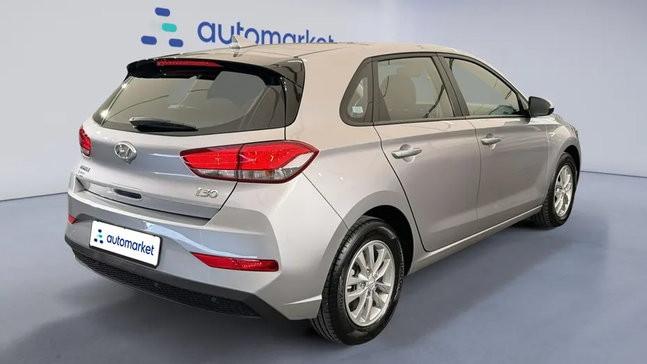 HYUNDAI i30 i30 1.5 DPI Classic +