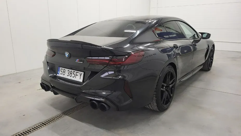 BMW M8 -