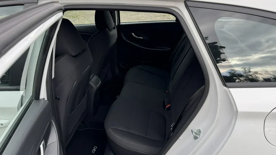 HYUNDAI i30 -