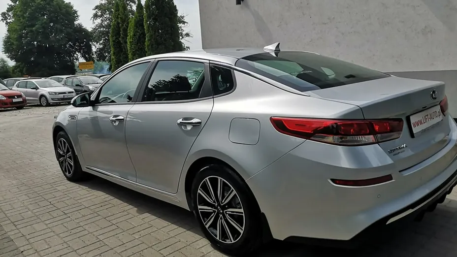 KIA Optima -