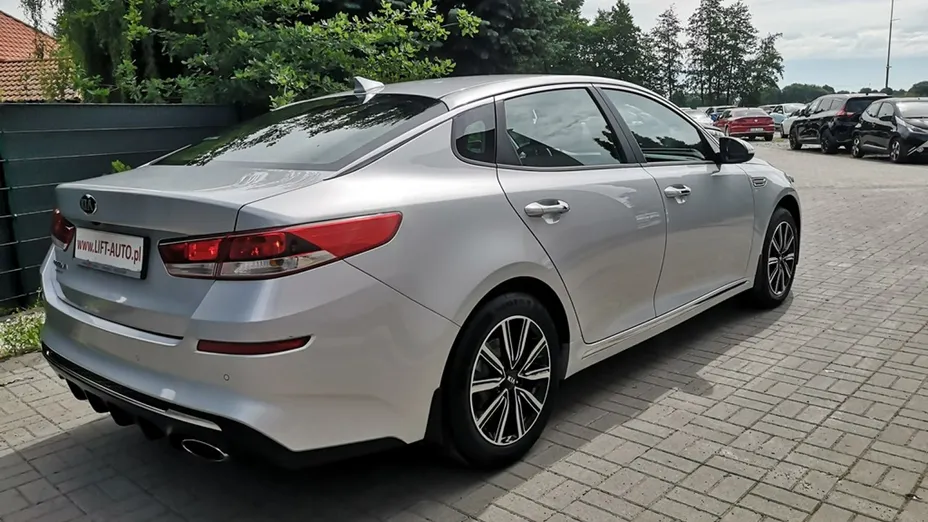 KIA Optima -