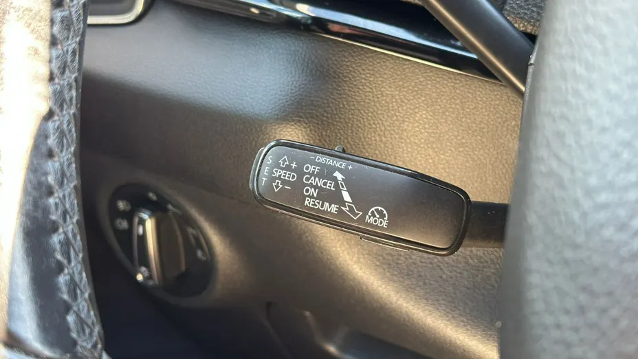 SKODA Karoq -