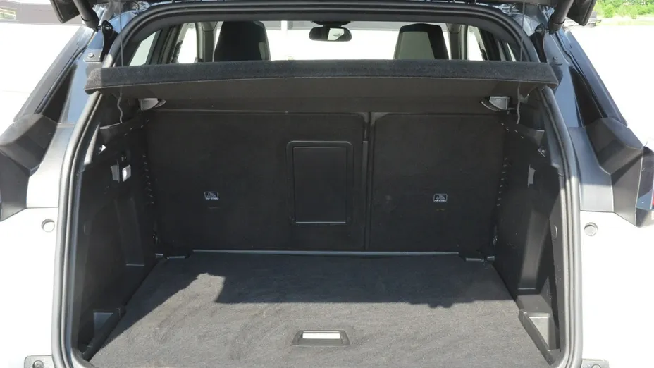 PEUGEOT 3008 -