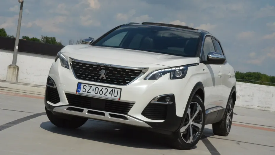 PEUGEOT 3008 -