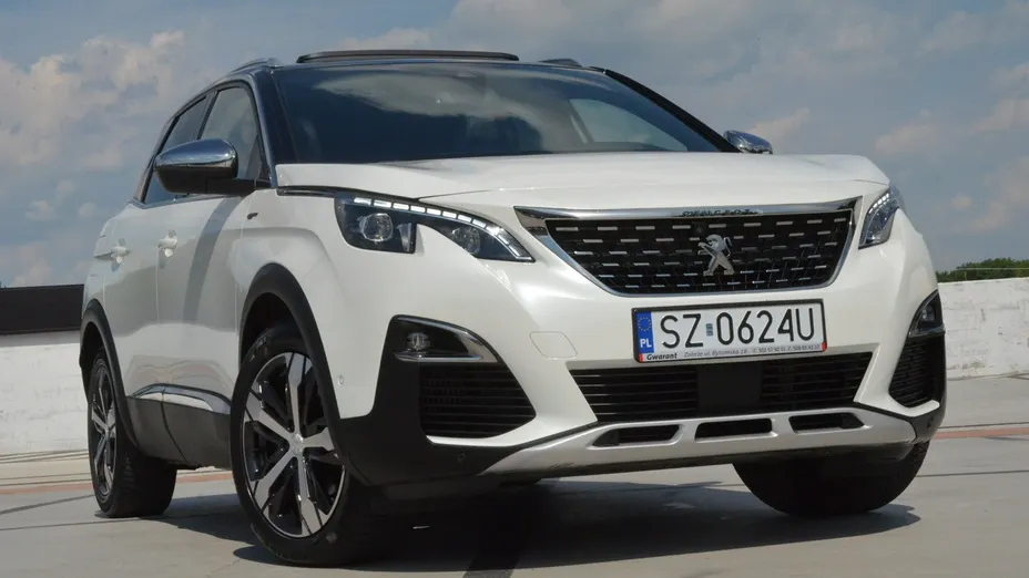 PEUGEOT 3008 -