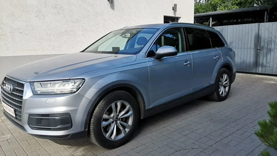AUDI Q7 -