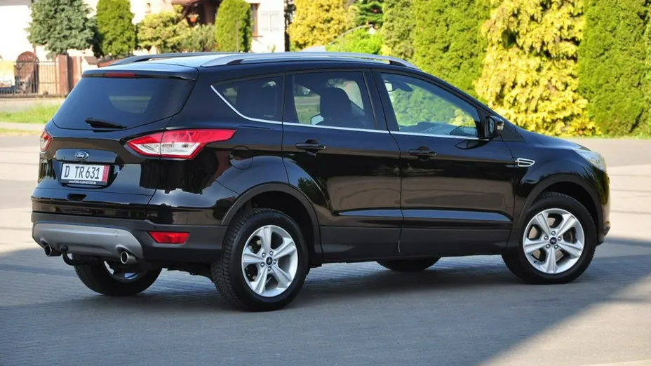 FORD Kuga -