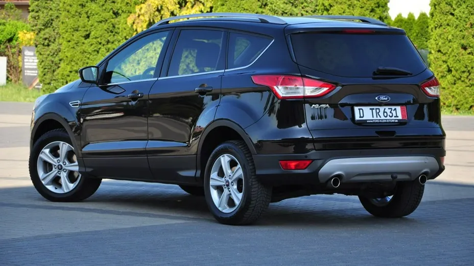FORD Kuga -