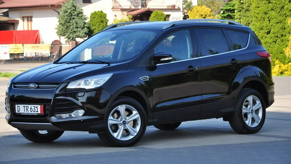 FORD Kuga -