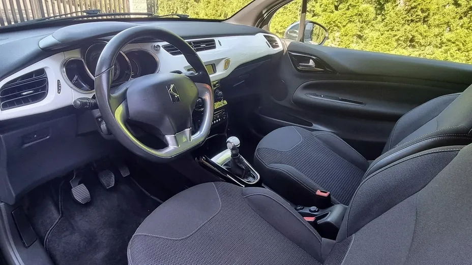 CITROEN DS3 -