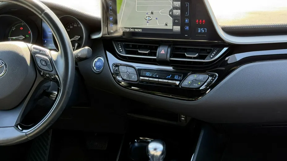 TOYOTA C-HR -
