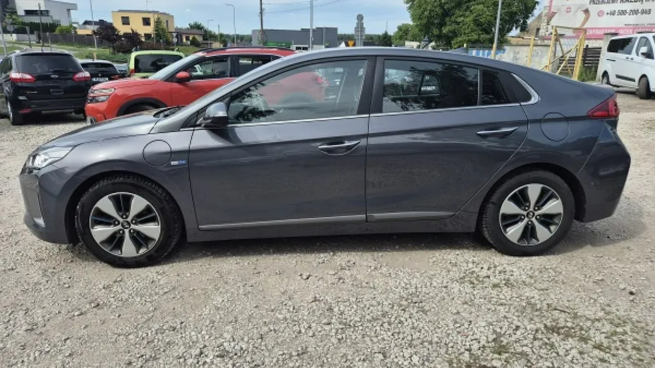 HYUNDAI Ioniq -