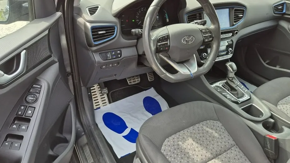 HYUNDAI Ioniq -