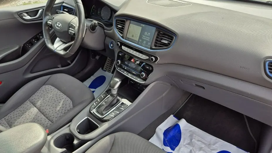 HYUNDAI Ioniq -