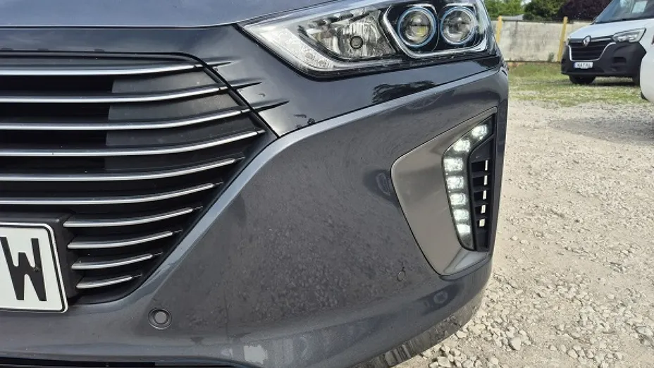 HYUNDAI Ioniq -