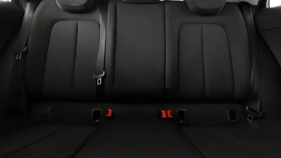 AUDI Q2 -