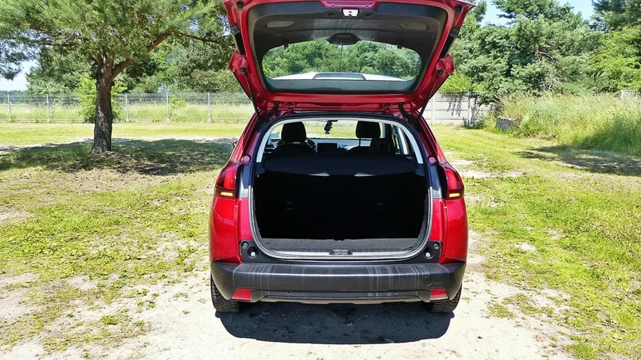 PEUGEOT 2008 -