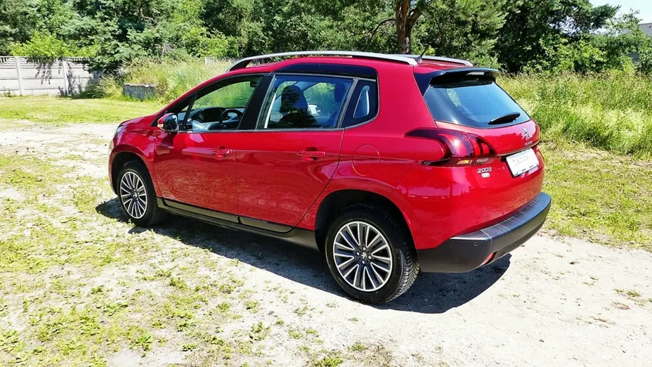 PEUGEOT 2008 -