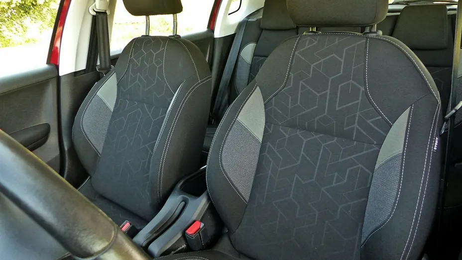 PEUGEOT 2008 -