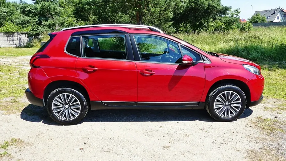 PEUGEOT 2008 -
