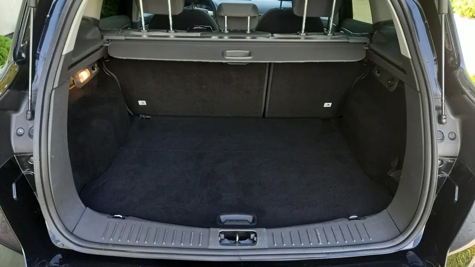 FORD Kuga -
