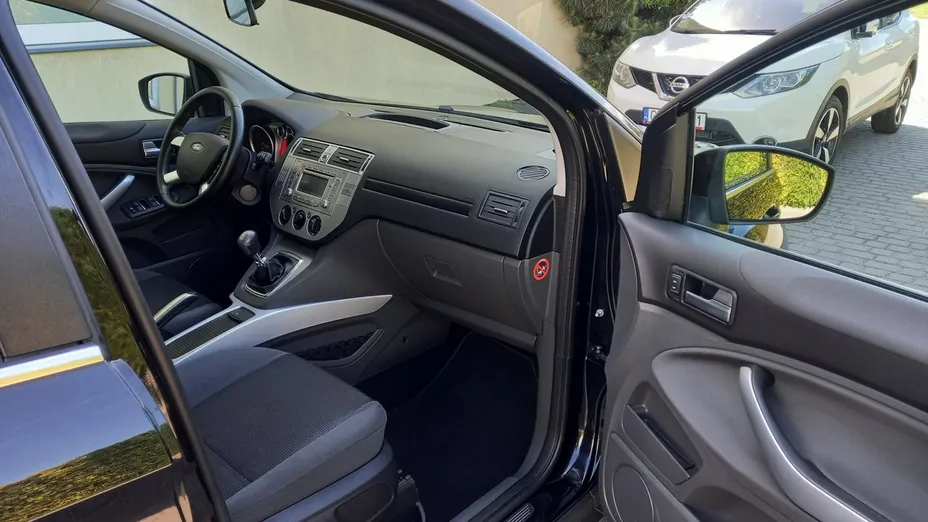 FORD Kuga -