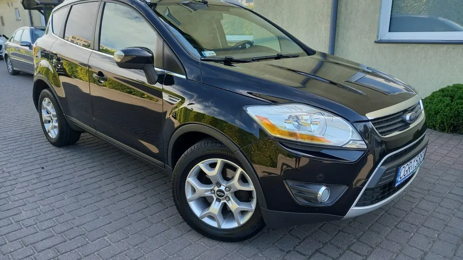 FORD Kuga -