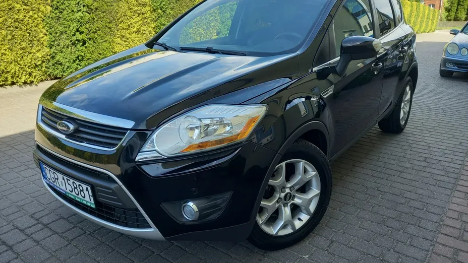 FORD Kuga -