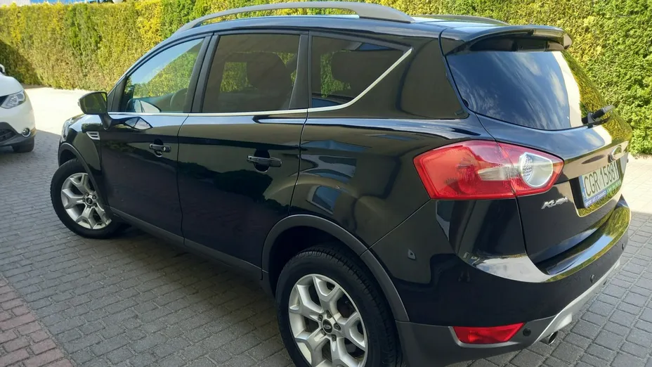 FORD Kuga -