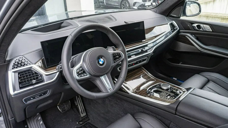 BMW X7 -