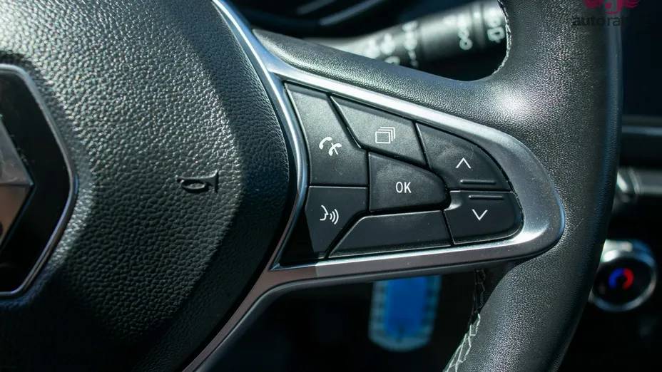 RENAULT Clio -