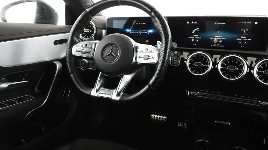 MERCEDES-BENZ CLA -