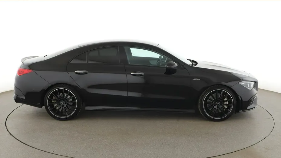 MERCEDES-BENZ CLA -