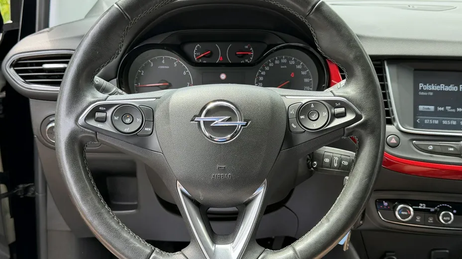 OPEL Crossland X -