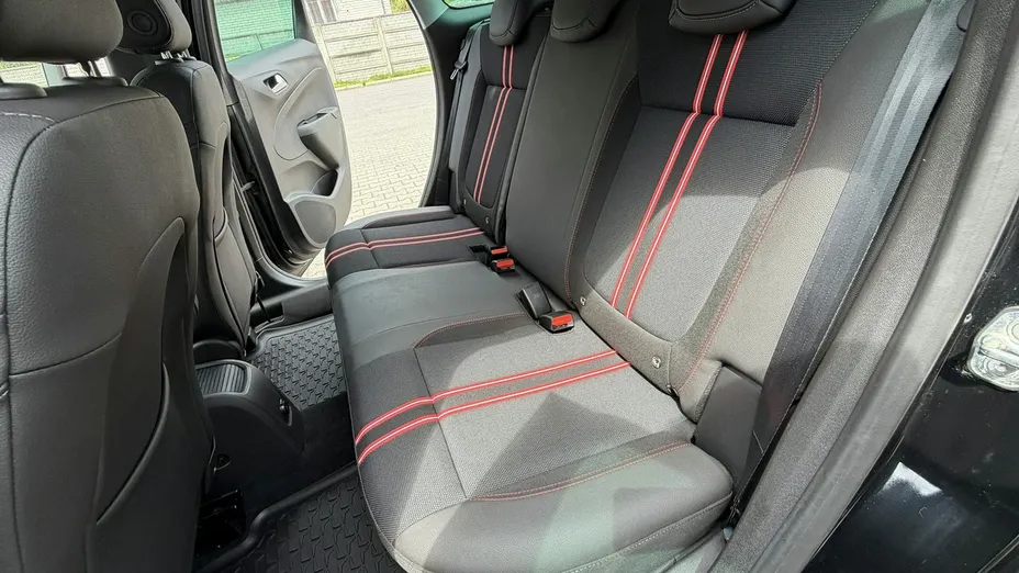 OPEL Crossland X -