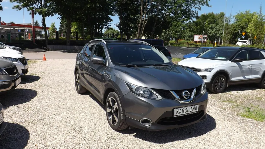 NISSAN Qashqai -