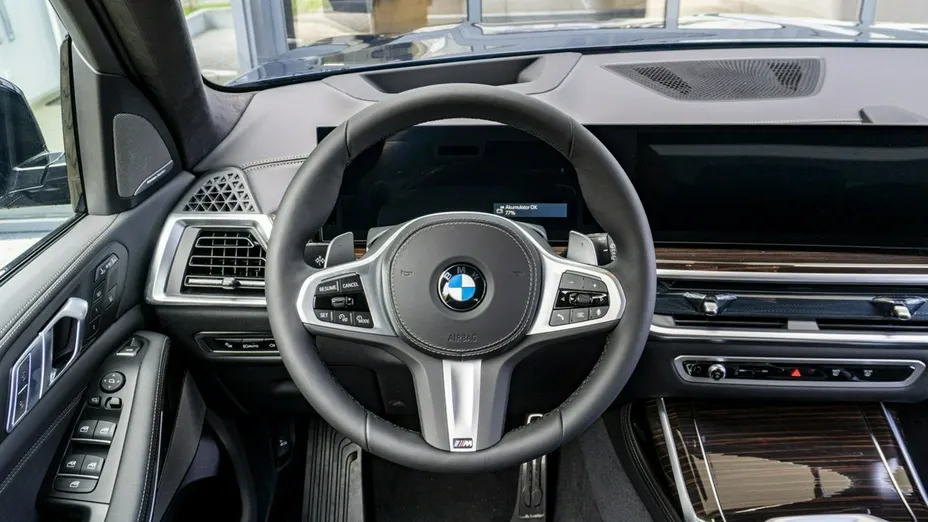 BMW X7 -