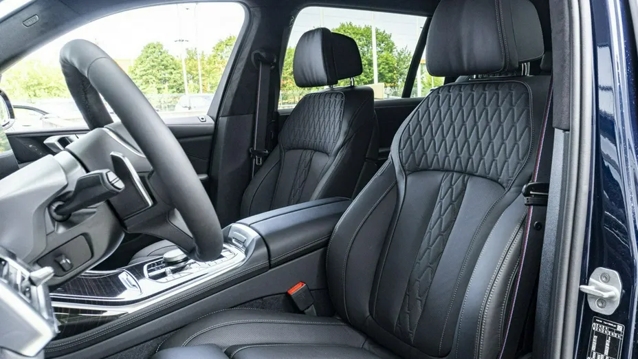 BMW X7 -