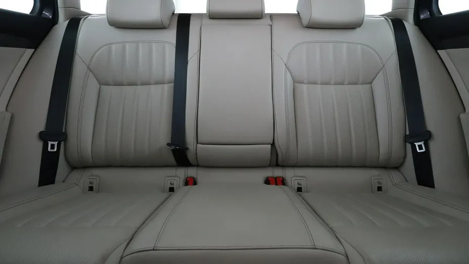 SKODA Superb -