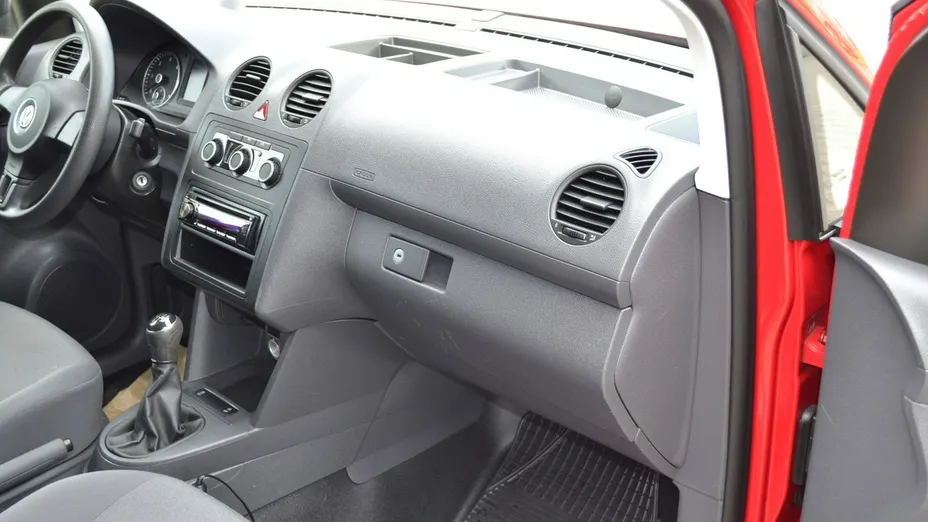 VOLKSWAGEN Caddy -