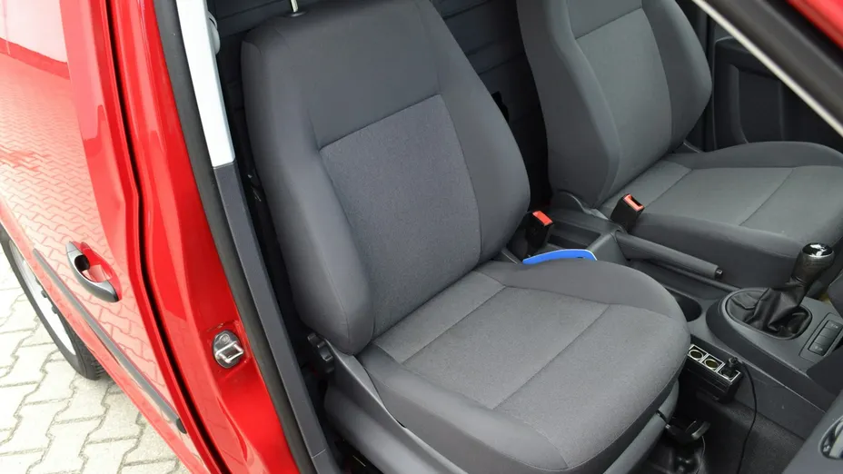 VOLKSWAGEN Caddy -