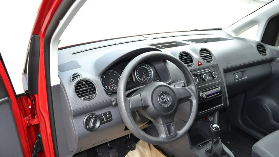 VOLKSWAGEN Caddy -