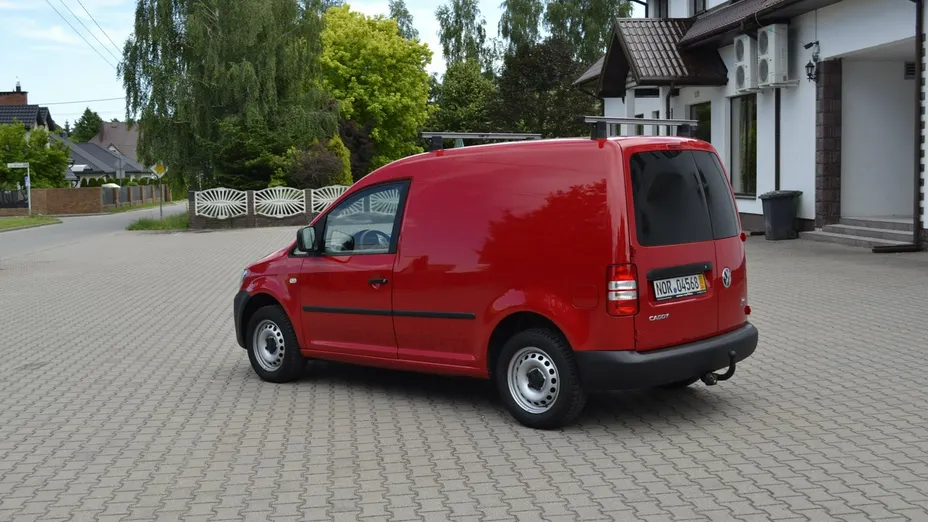 VOLKSWAGEN Caddy -