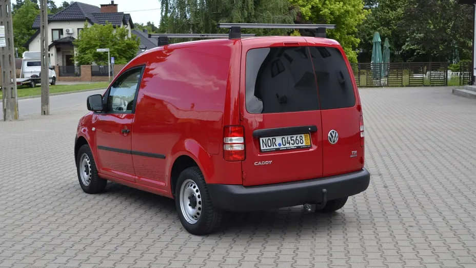 VOLKSWAGEN Caddy -