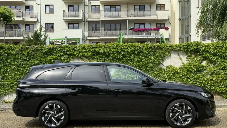 PEUGEOT 308 -