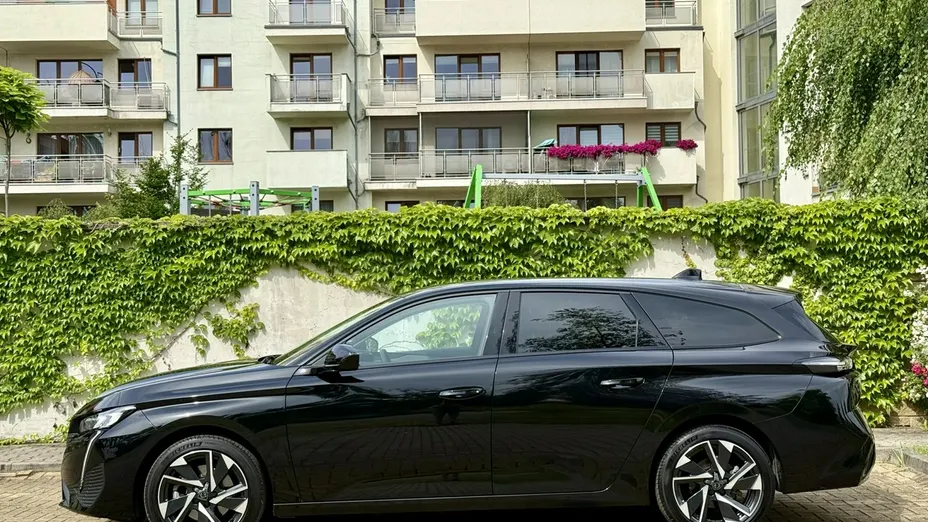 PEUGEOT 308 -