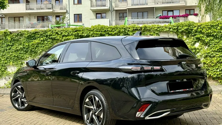 PEUGEOT 308 -