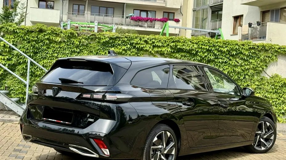 PEUGEOT 308 -