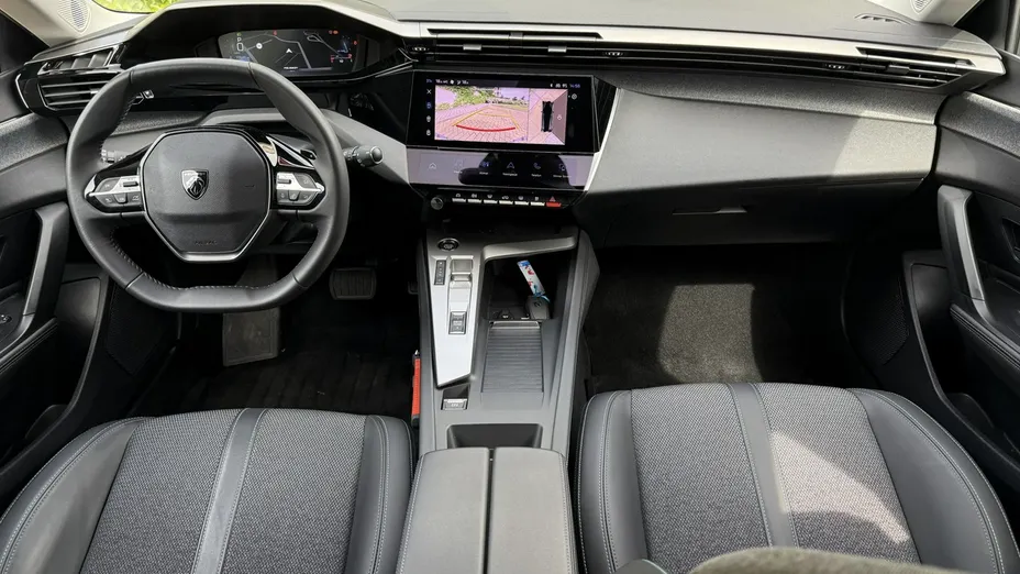 PEUGEOT 308 -